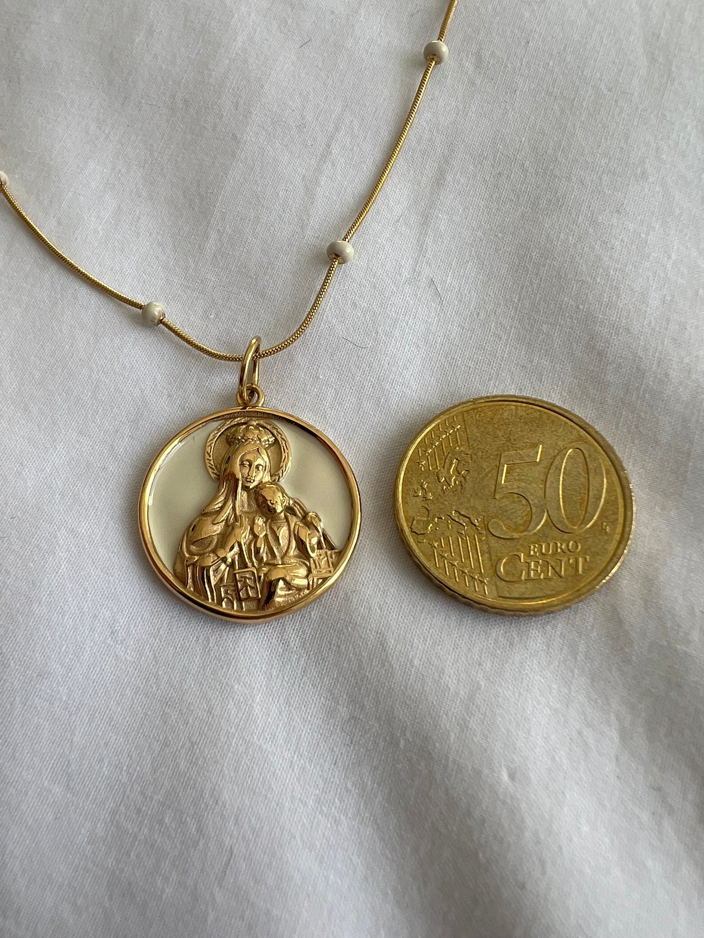 Medalla Carmen acero esmaltado