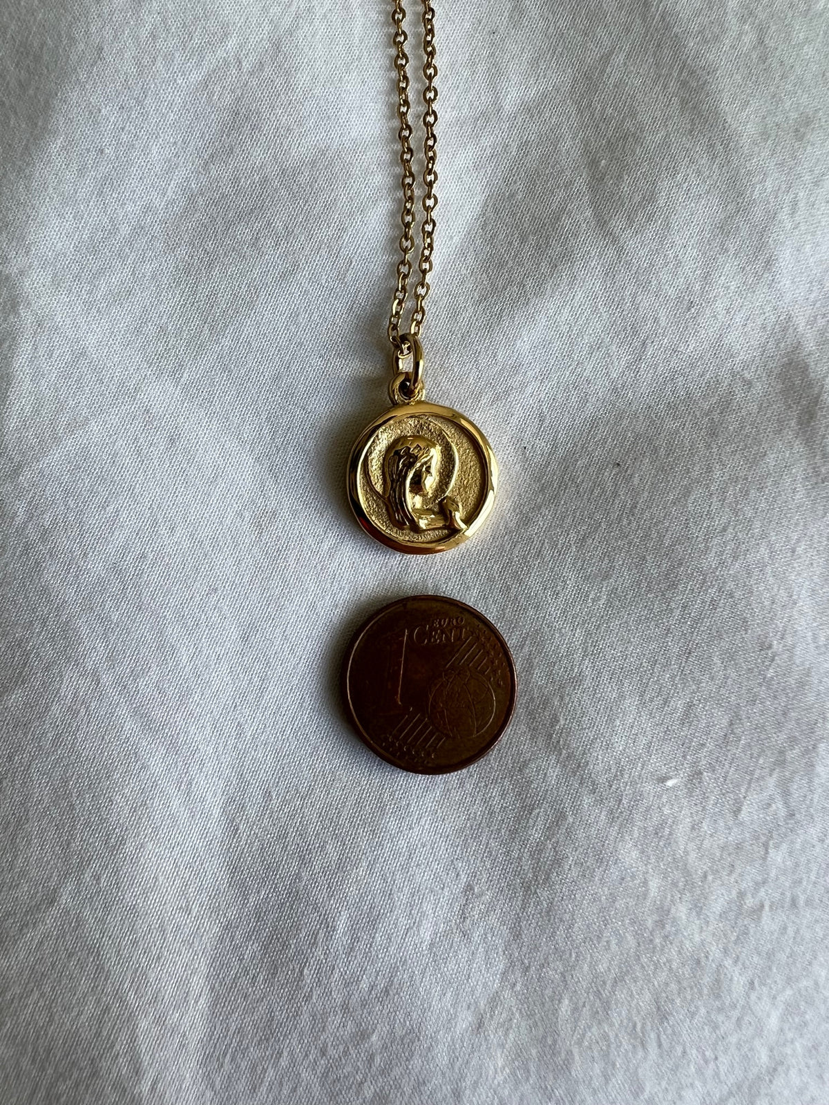 Medalla Virgen Niña Mini