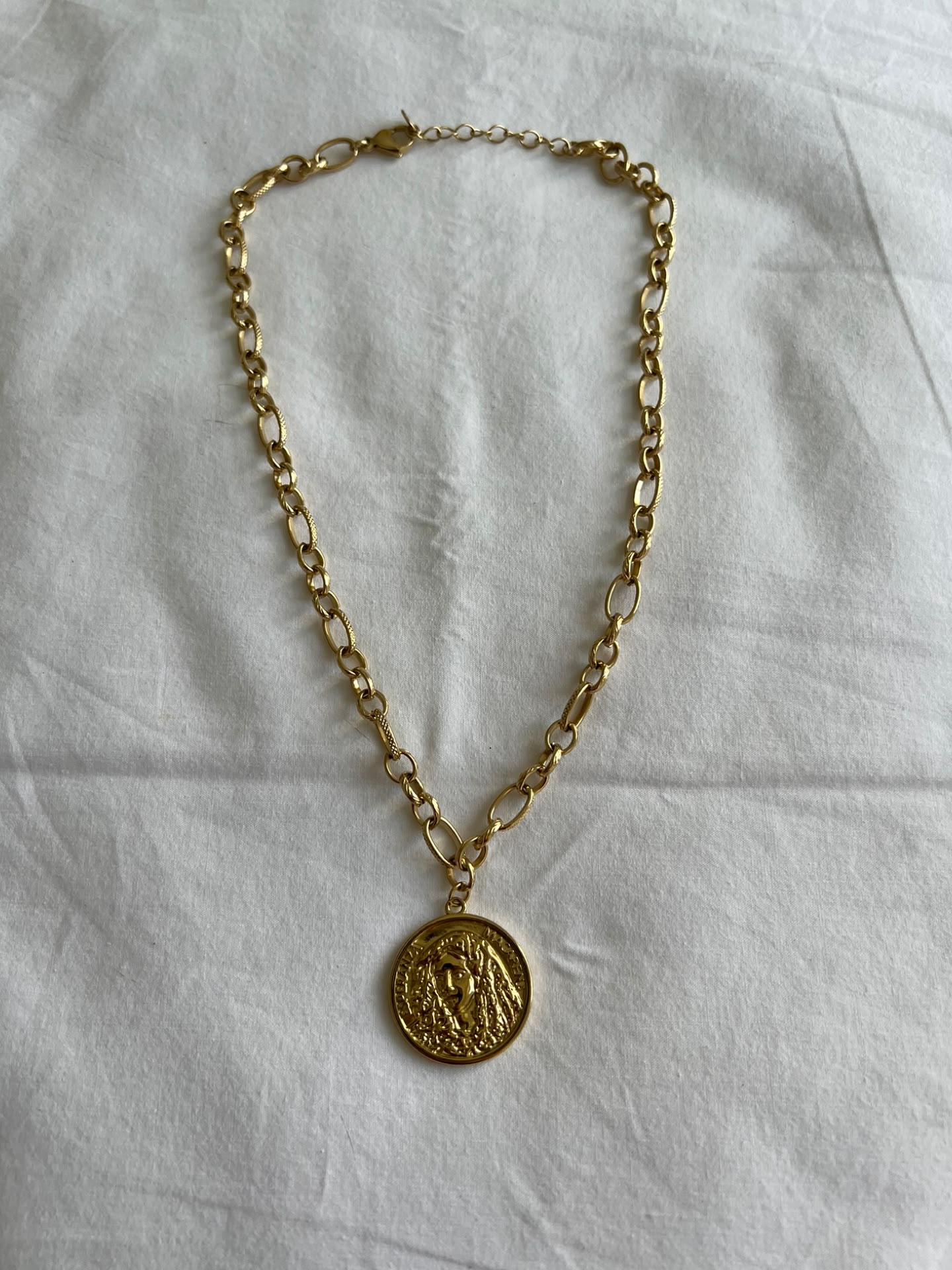 Collar Medalla Esperanza Macarena inoxidable