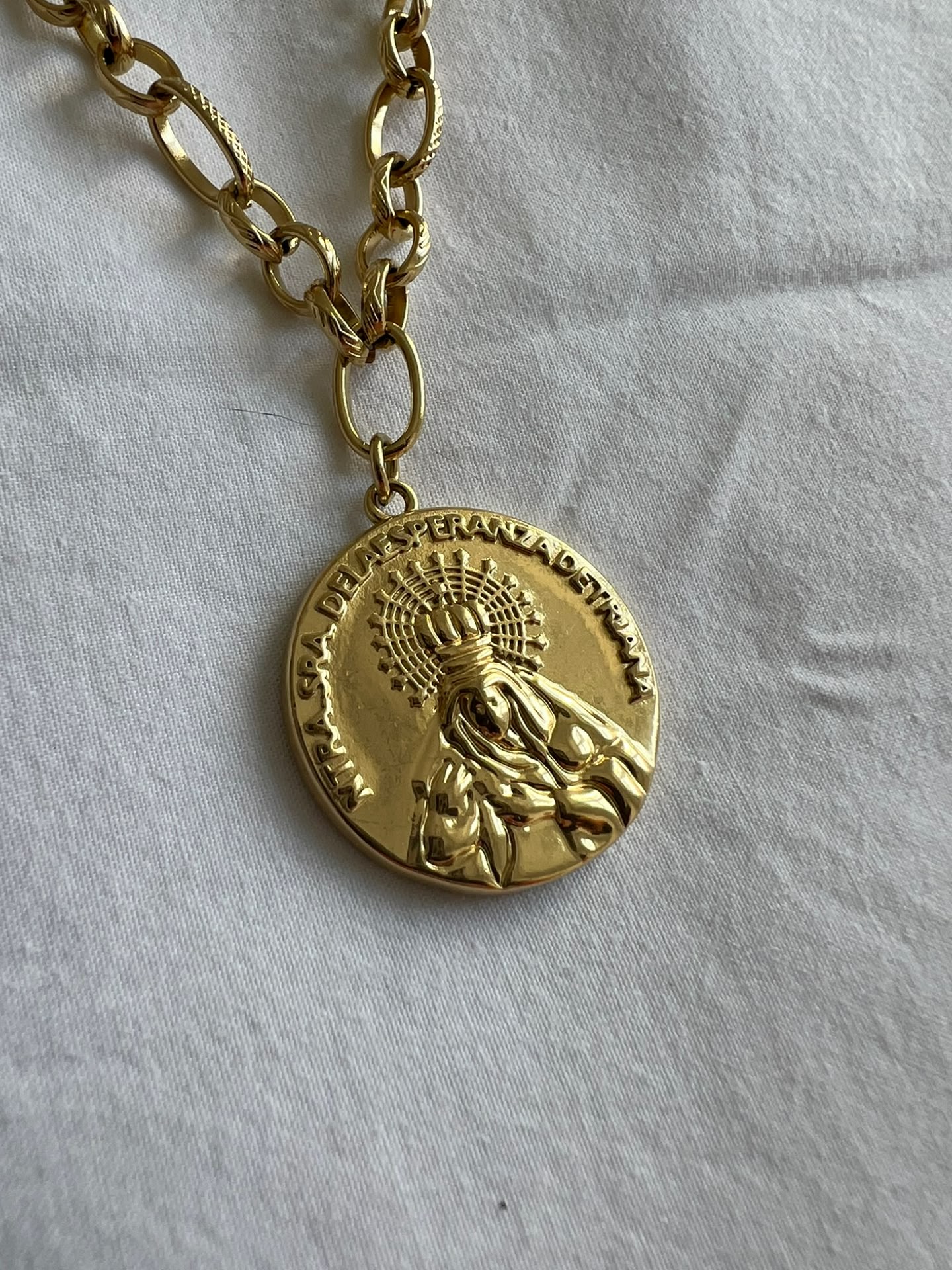 Collar Medalla Esperanza de Triana inoxidable